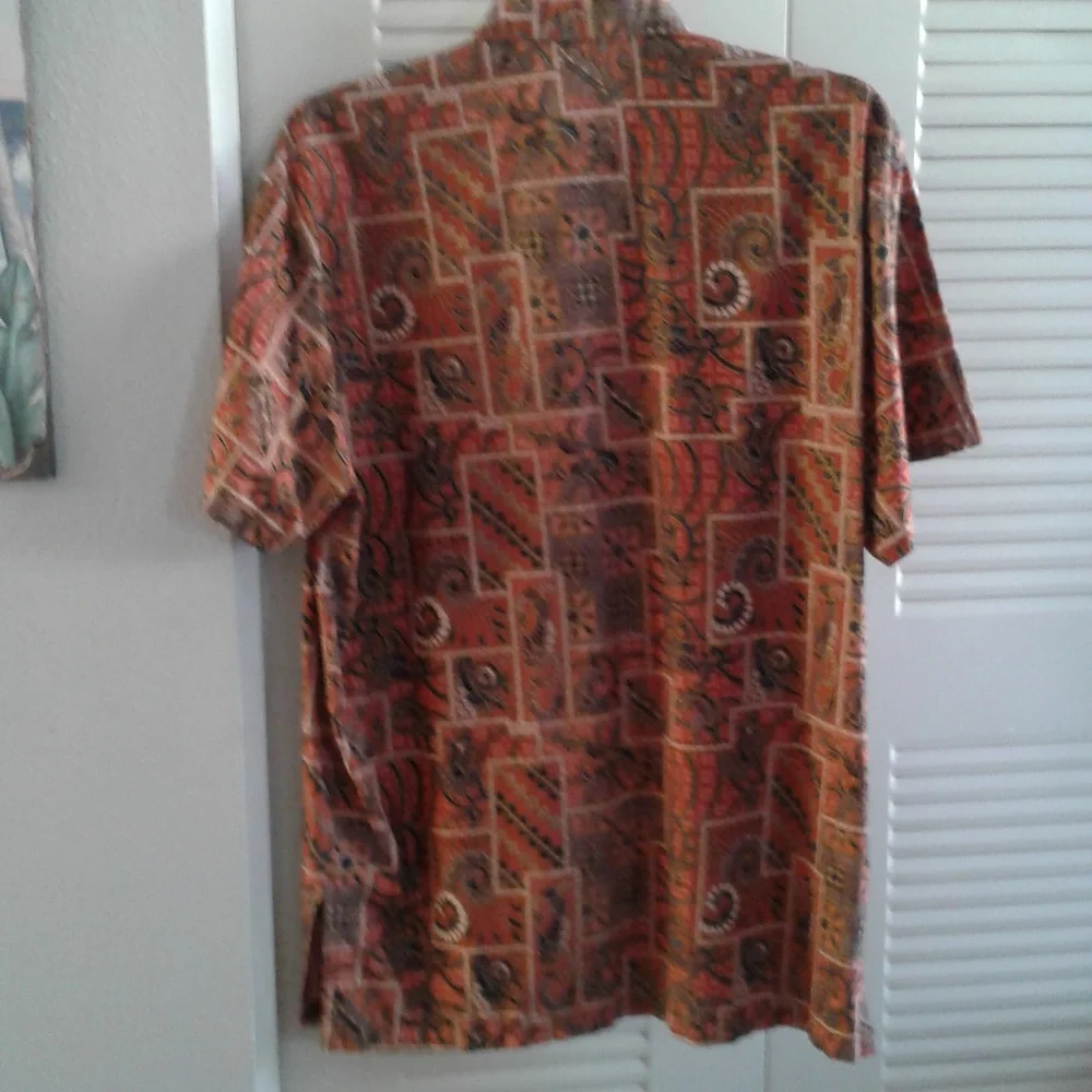 Batik Semar Mens Short Sleeve Button Down Shirt - Picture 3 of 4
